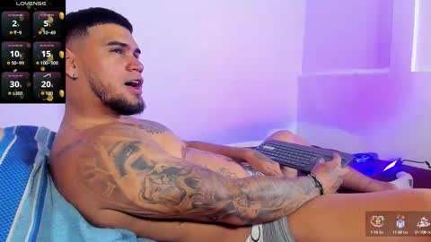 Snapshot of aaronhunter__ chatting on 10/29/25, 06:59 ig aaron hunter123 online show from 10/29/25, 06:59