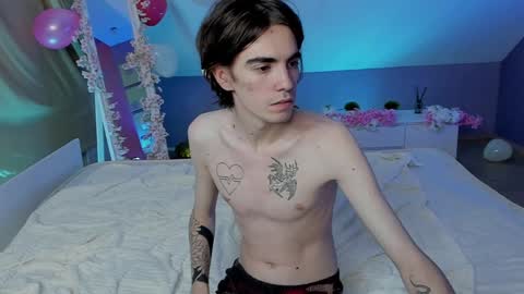 Fiona and Harry online show from 12/25/24, 12:16