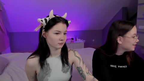 Fiona and Harry online show from 02/16/25, 02:54