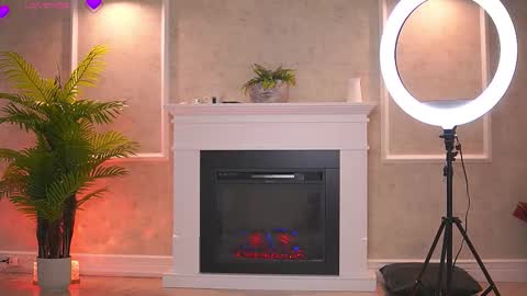 Alexa online show from 11/25/25, 06:13