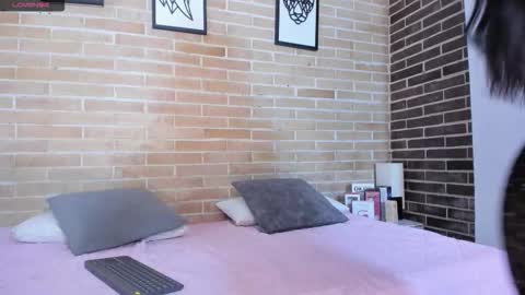 abbey_walker online show from 11/03/25, 11:22