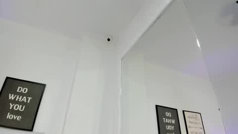 abbey_walker online show from 12/16/25, 11:15