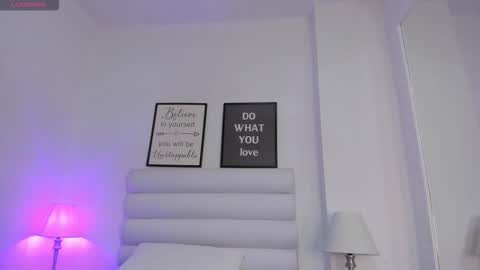 abbey_walker online show from 12/22/25, 11:07