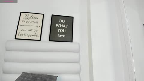 abbey_walker online show from 04/04/26, 10:57