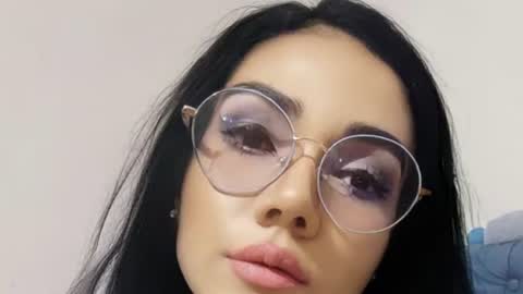 Snapshot of abbi_mooncb chatting on 01/11/25, 10:19 Abbi mooncb online show from 01/11/25, 10:19