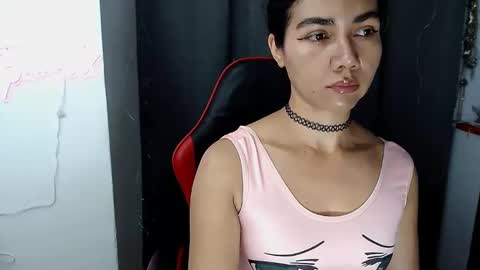 Snapshot of abbi_mooncb chatting on 11/22/25, 12:15 Abbi mooncb online show from 11/22/25, 12:15