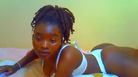 abbiehh online show from 04/18/26, 02:59