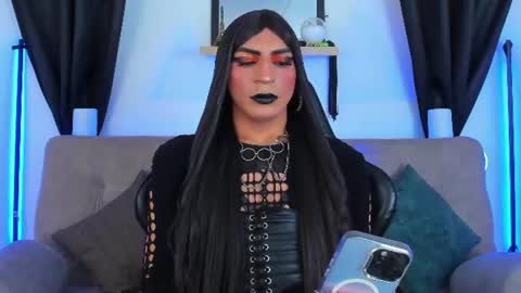 Abbigail Fuster  online show from 06/25/26, 10:53