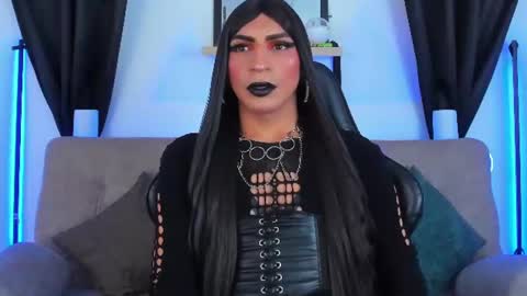 Abbigail Fuster  online show from 07/04/26, 11:16