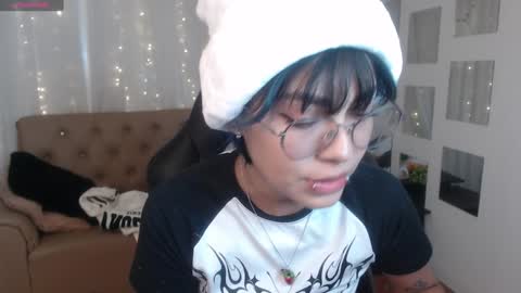 Abbi online show from 12/13/24, 07:43