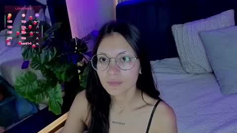 Snapshot of abby_dreamss chatting on 06/12/26, 11:42 Abby online show from 06/12/26, 11:42
