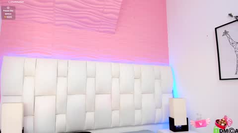 Snapshot of abby_joule chatting on 01/10/25, 08:37 Abby online show from 01/10/25, 08:37