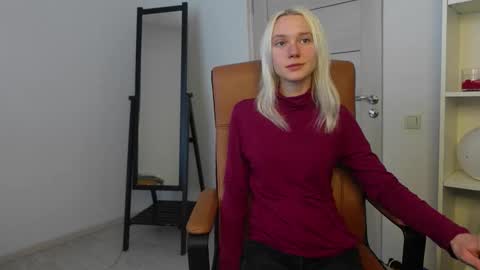 Snapshot of abby_laker chatting on 10/13/25, 01:22 ABBY LAKER online show from 10/13/25, 01:22