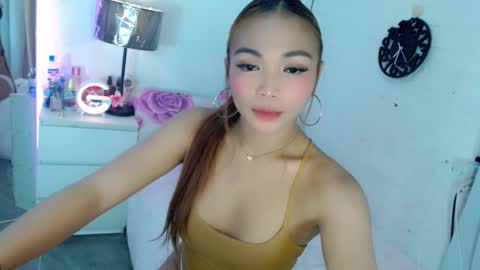 abby_luxpinay online show from 01/06/26, 07:28