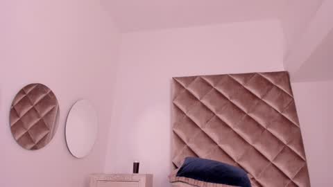 Snapshot of abby_me chatting on 01/22/25, 11:56 A B B Y online show from 01/22/25, 11:56