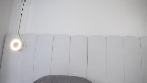 Snapshot of abby_me chatting on 09/11/25, 12:05 A B B Y online show from 09/11/25, 12:05