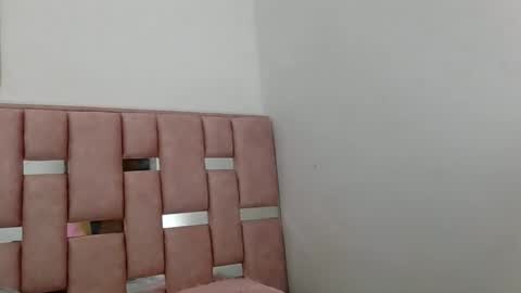 Snapshot of abby_moss_2 chatting on 12/16/25, 05:23 abby_moss_2 online show from 12/16/25, 05:23