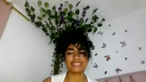 Snapshot of abby_moss_2 chatting on 07/05/26, 04:19 abby_moss_2 online show from 07/05/26, 04:19