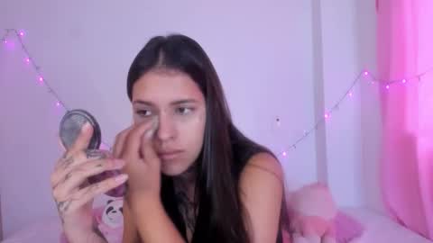 Snapshot of abby_rousee chatting on 09/25/25, 07:50 abby_rousee online show from 09/25/25, 07:50