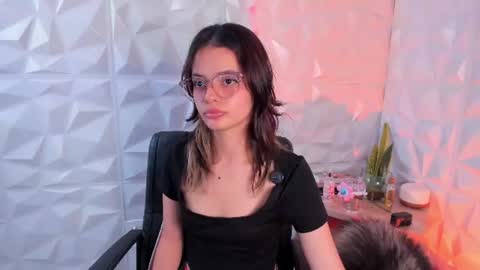 Snapshot of abby_saenz01 chatting on 07/04/26, 09:10 Abby Saenz online show from 07/04/26, 09:10