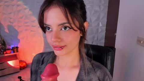 Snapshot of abby_saenz01 chatting on 07/15/26, 10:37 Abby Saenz online show from 07/15/26, 10:37