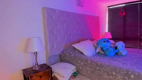 START TRANSMISSION ---- AM COLOMBIA TIME online show from 10/07/25, 01:52