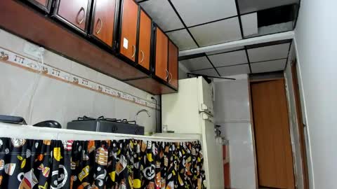 sara online show from 12/22/24, 03:44