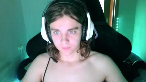 Snapshot of abbysal_blade chatting on 11/10/25, 07:29 abbysal_blade online show from 11/10/25, 07:29