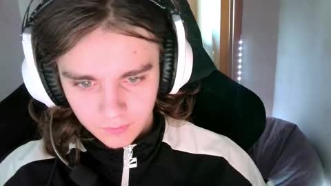 Snapshot of abbysal_blade chatting on 11/14/25, 06:12 abbysal_blade online show from 11/14/25, 06:12