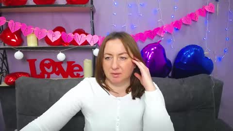 Snapshot of abbytaylorr chatting on 02/15/25, 10:33 abbytaylorr online show from 02/15/25, 10:33