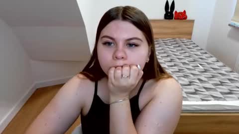 Snapshot of abbyvibe chatting on 11/23/25, 11:54 abbyvibe online show from 11/23/25, 11:54