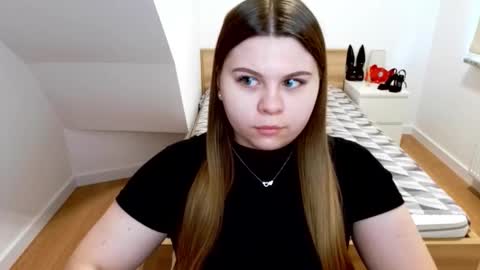 Snapshot of abbyvibe chatting on 12/02/25, 09:47 abbyvibe online show from 12/02/25, 09:47