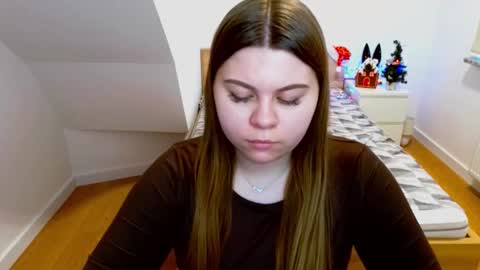 Snapshot of abbyvibe chatting on 12/05/25, 11:41 abbyvibe online show from 12/05/25, 11:41