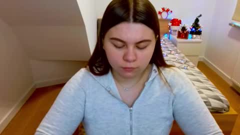 Snapshot of abbyvibe chatting on 12/23/25, 08:34 abbyvibe online show from 12/23/25, 08:34