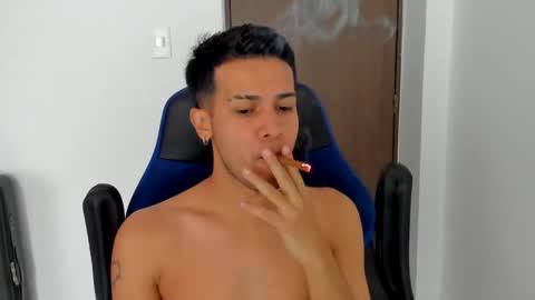 Snapshot of abelasburgo chatting on 12/26/24, 07:38 Independence model AbelAsburgo online show from 12/26/24, 07:38