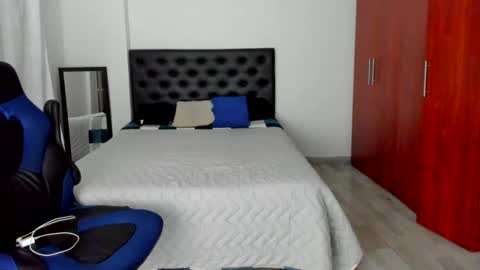 Snapshot of abelasburgo chatting on 12/28/24, 05:23 Independence model AbelAsburgo online show from 12/28/24, 05:23