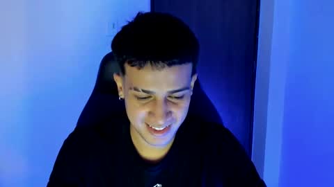 Snapshot of abelasburgo chatting on 01/05/25, 03:43 Independence model AbelAsburgo online show from 01/05/25, 03:43