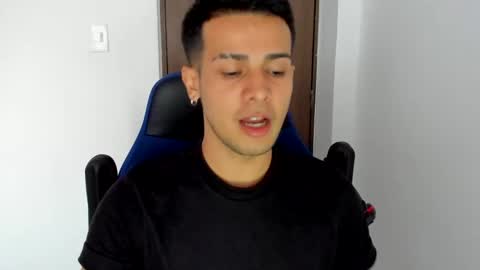 Snapshot of abelasburgo chatting on 02/20/25, 10:48 Independence model AbelAsburgo online show from 02/20/25, 10:48