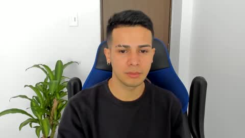 Snapshot of abelasburgo chatting on 03/09/25, 04:44 Independence model AbelAsburgo online show from 03/09/25, 04:44