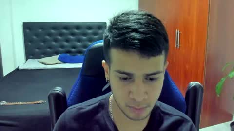 Snapshot of abelasburgo chatting on 10/22/25, 02:01 Independence model AbelAsburgo online show from 10/22/25, 02:01