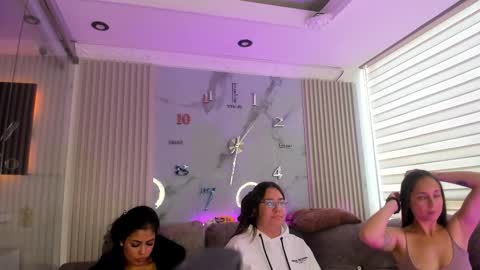 abella_as_ online show from 02/20/26, 06:30