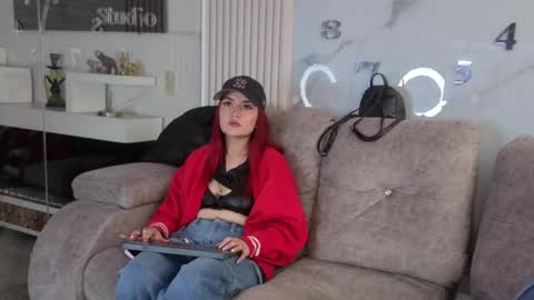 Snapshot of abella_as_ chatting on 04/28/26, 02:33 abella_as_ online show from 04/28/26, 02:33