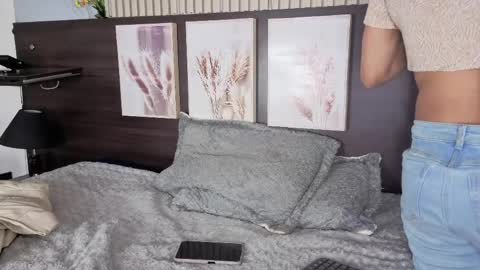 Snapshot of abella_as_ chatting on 05/16/26, 10:36 abella_as_ online show from 05/16/26, 10:36
