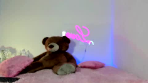  Abella and Kendra  online show from 02/08/25, 08:21