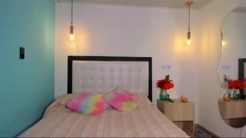  Abella and Kendra  online show from 11/26/25, 09:05