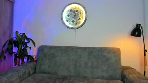 Snapshot of abellaconnor chatting on 05/17/26, 11:23 Abella and Kendra online show from 05/17/26, 11:23