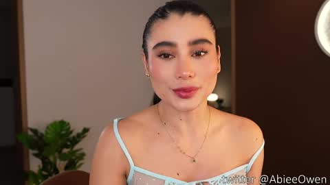 Snapshot of abie_owen chatting on 06/03/26, 12:46 abie_owen online show from 06/03/26, 12:46