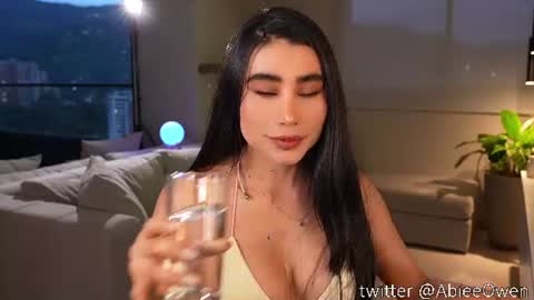 abie_owen online show from 07/03/26, 11:22