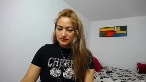 Snapshot of abie_spicy_ chatting on 10/03/25, 01:30 ximena online show from 10/03/25, 01:30