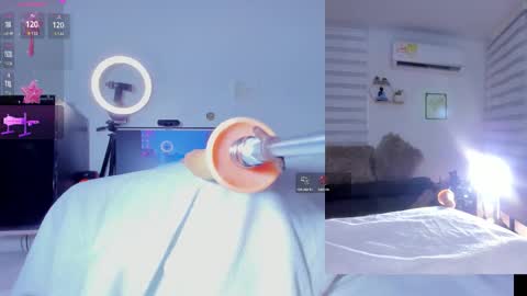 Snapshot of abigail__girl_ chatting on 11/23/25, 05:02 Abigail online show from 11/23/25, 05:02